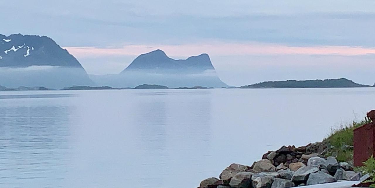 Отель Bedehuset Basecamp Senja Skaland Экстерьер фото