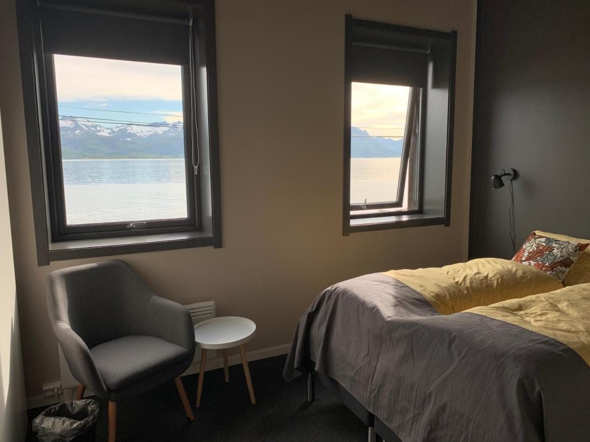 Отель Bedehuset Basecamp Senja Skaland Экстерьер фото
